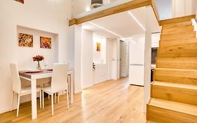 Walk To Navigli - Via Gola - 2 Bedrooms Apt