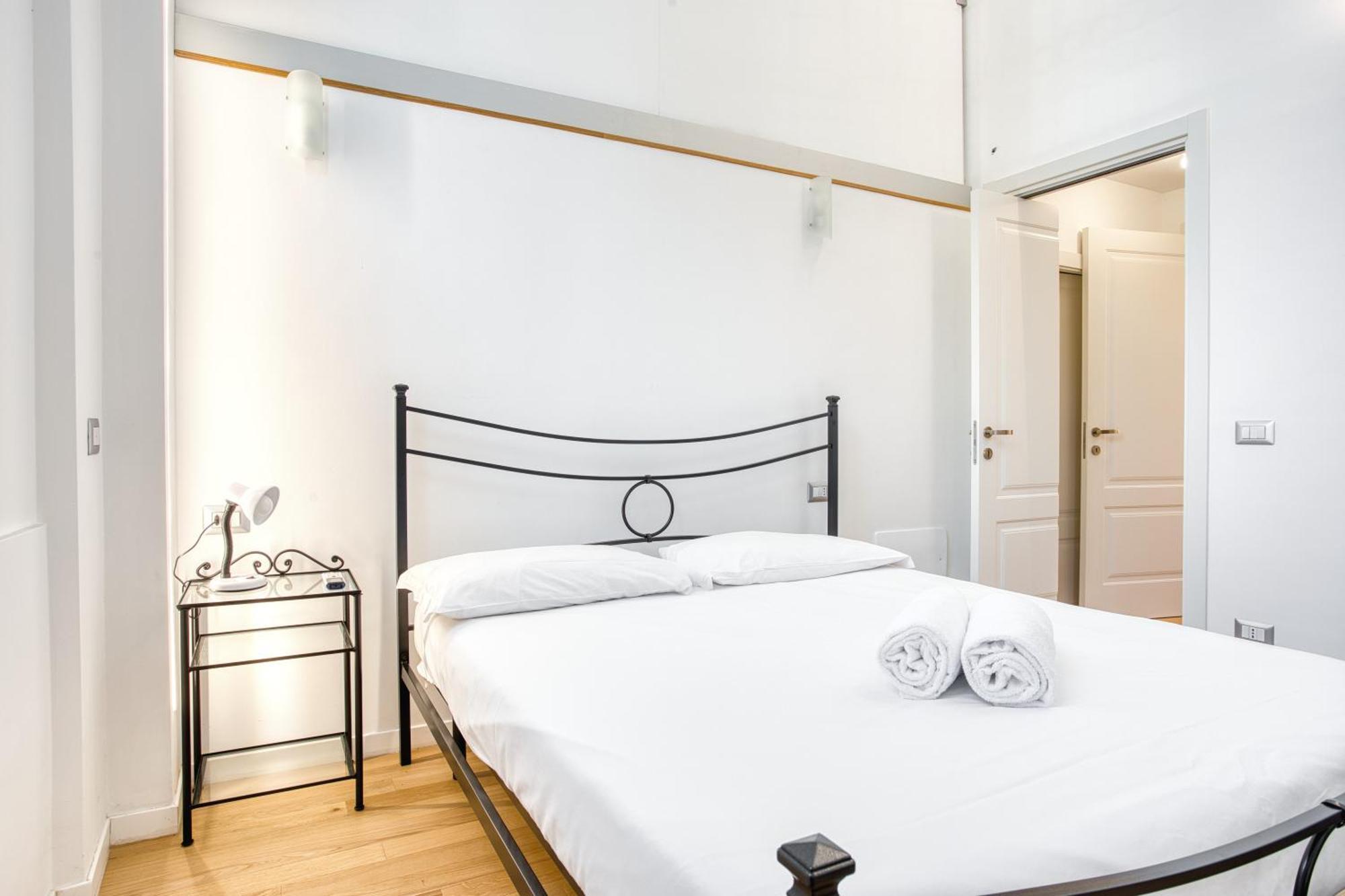Walk To Navigli - Via Gola - 2 Bedrooms Apt Milano Esterno foto